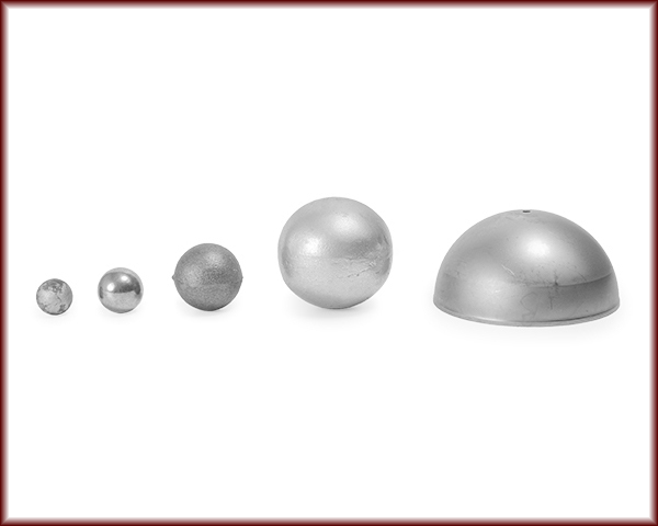 Five different sizes of balls and spheres.