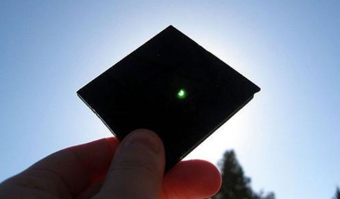 Solar eclipse welding glass 2015 03 20 1