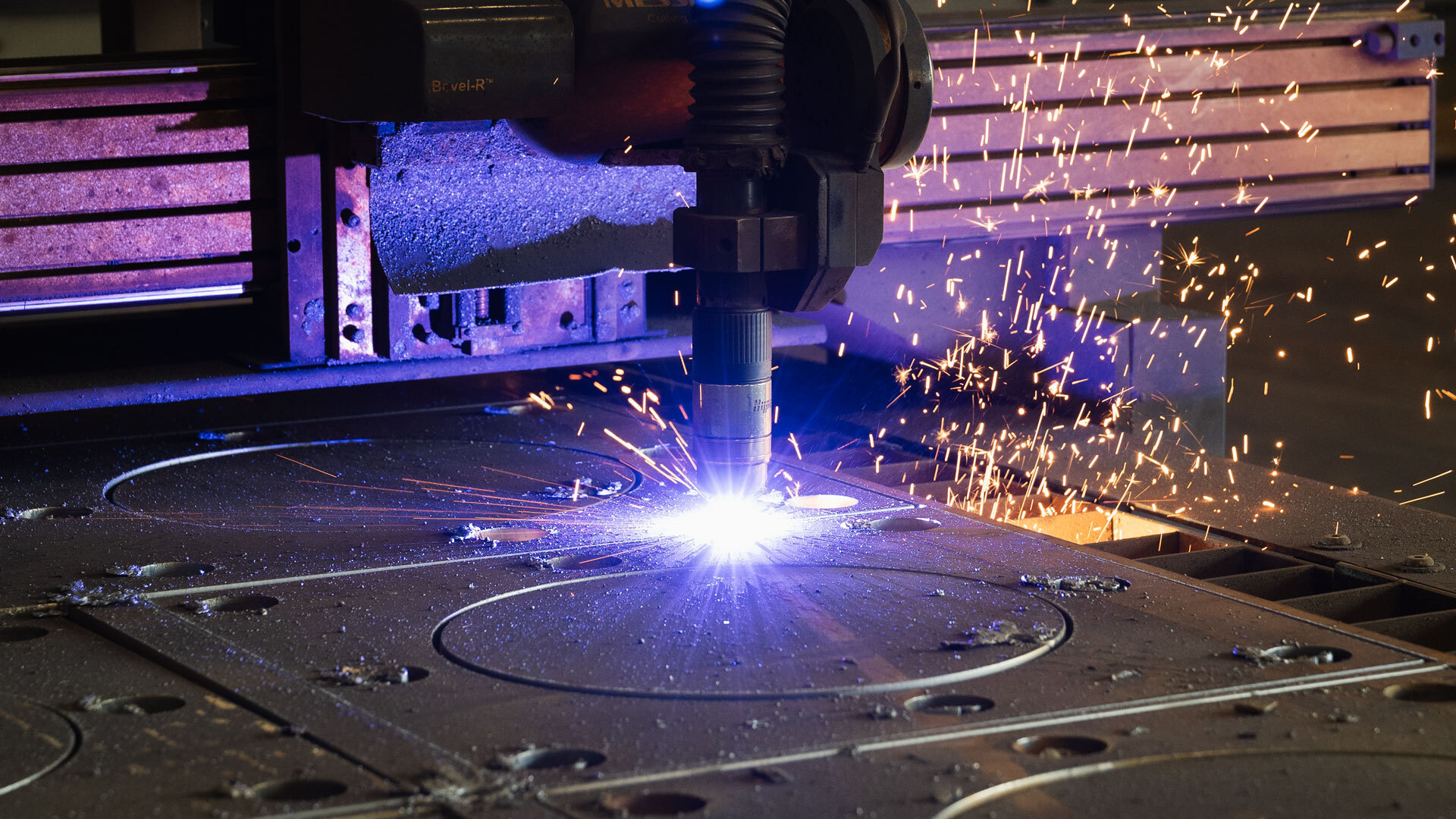 Steel supply plasma cutting fabrication services