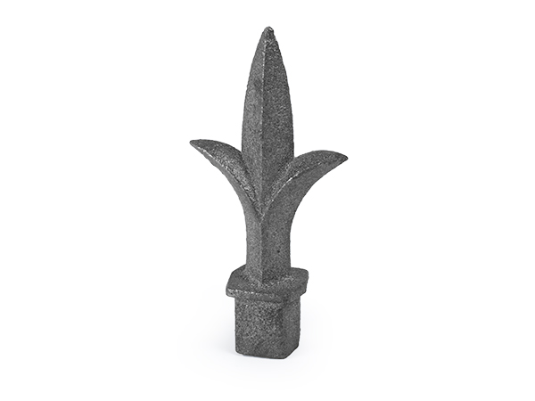 Cast iron spear, 4.25 Inch x 2.25 Inch, plugs into 1 inch
