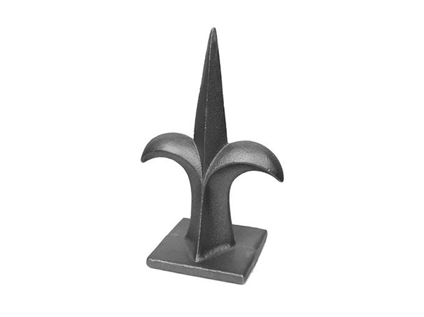 Cast iron spear, 9.25 x 6 inch, square flat base