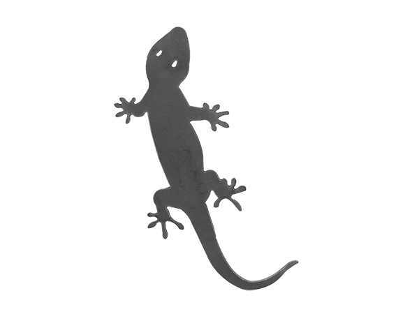 Plasma cut sign with gecko